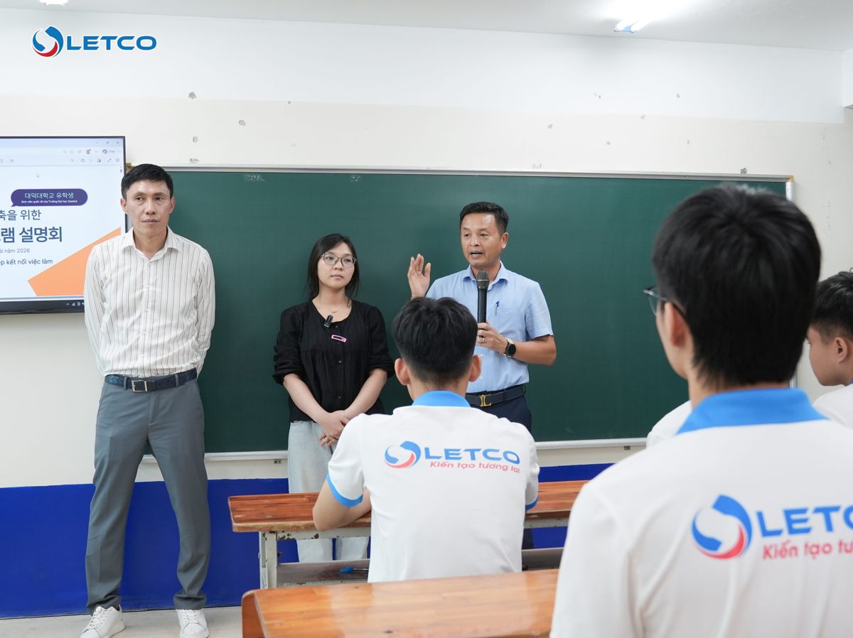 Sinh viên LETCO trong một buổi học tại Hà Nội